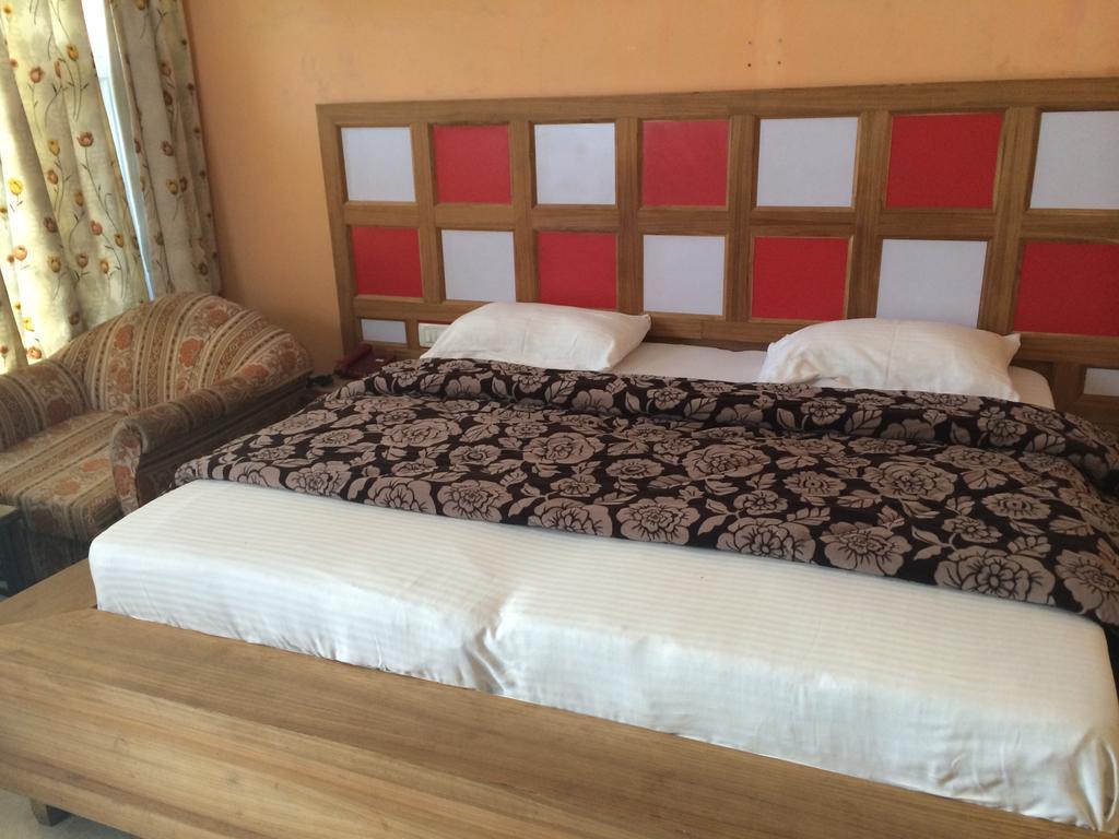 Hotel Shivalik Kasauli Zimmer foto